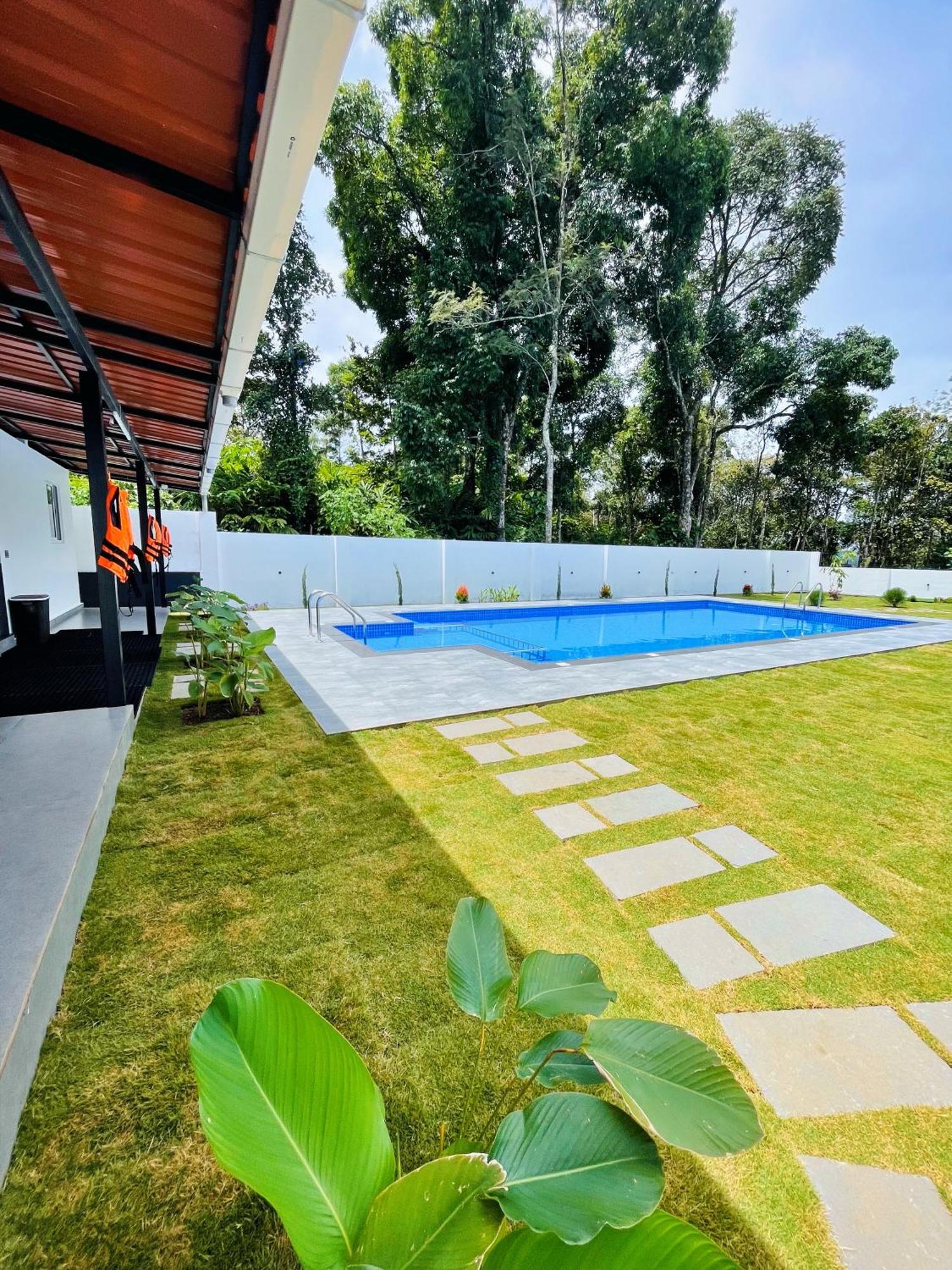The Windy Mist Resort Munnar Chinnakanal Екстериор снимка